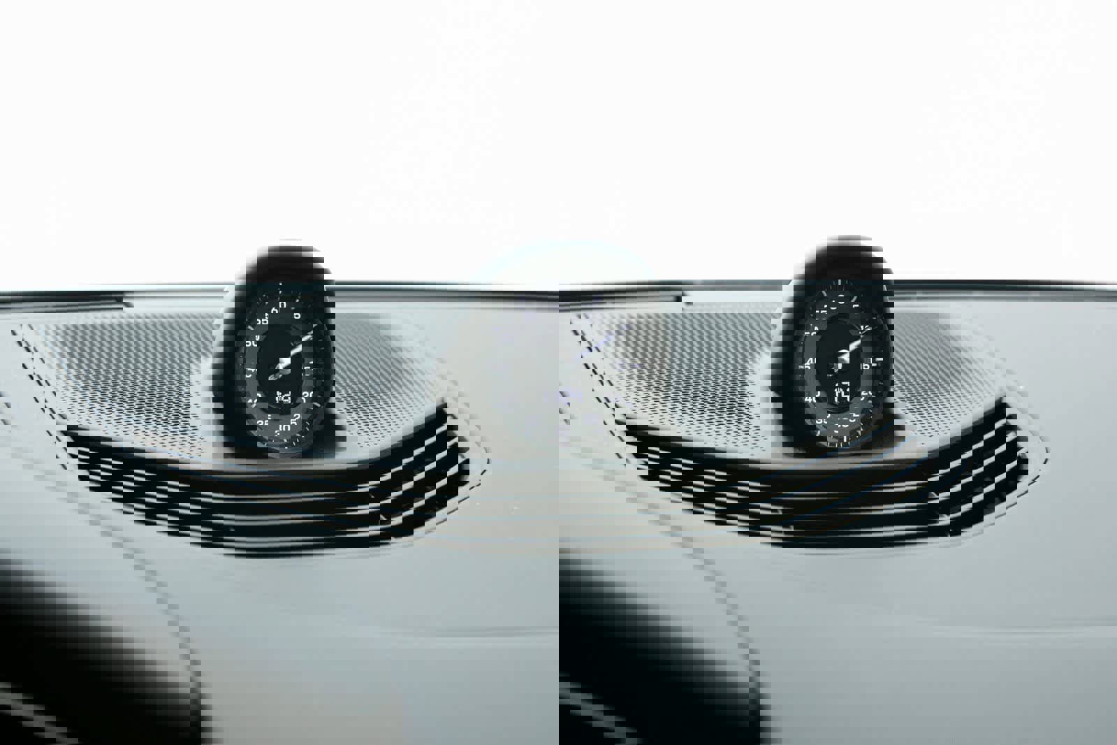 Certified 2025 Porsche Taycan image 25