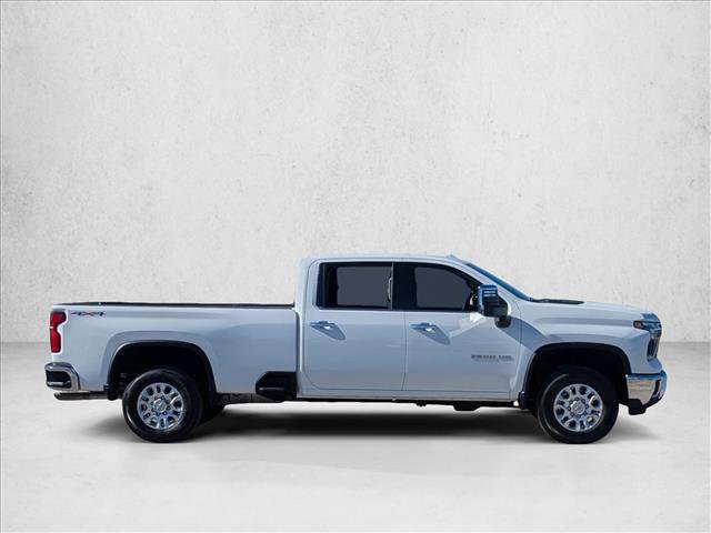 Used 2025 Chevrolet Silverado 2500 LTZ image 4