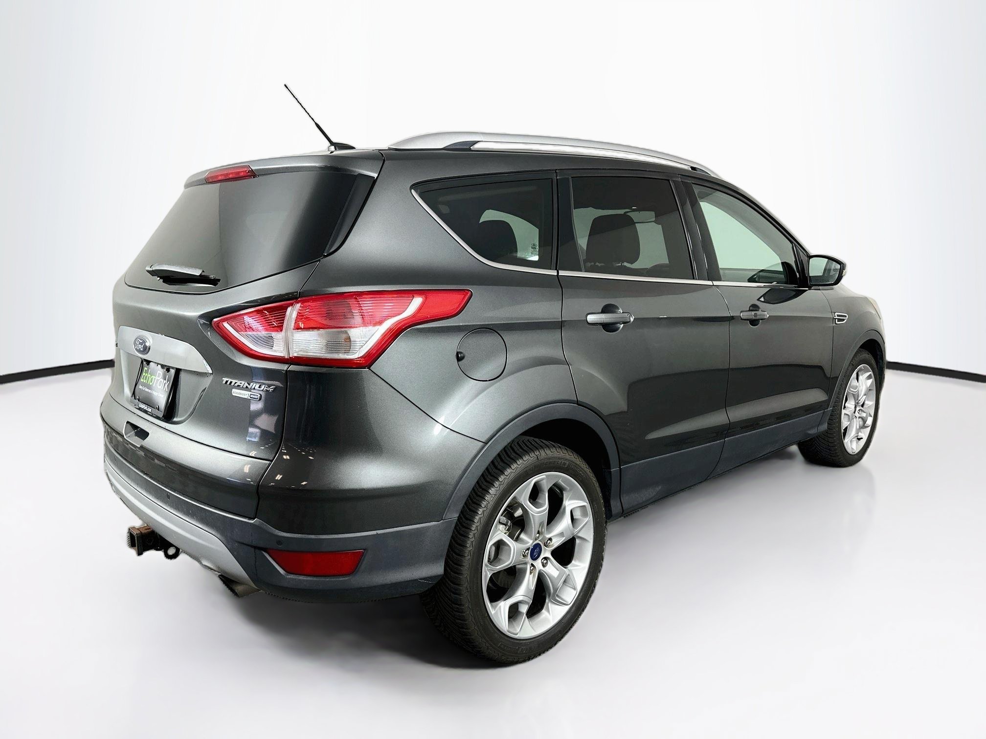 Used 2016 Ford Escape Titanium w/ Equipment Group 301A AWD/4WD image 9
