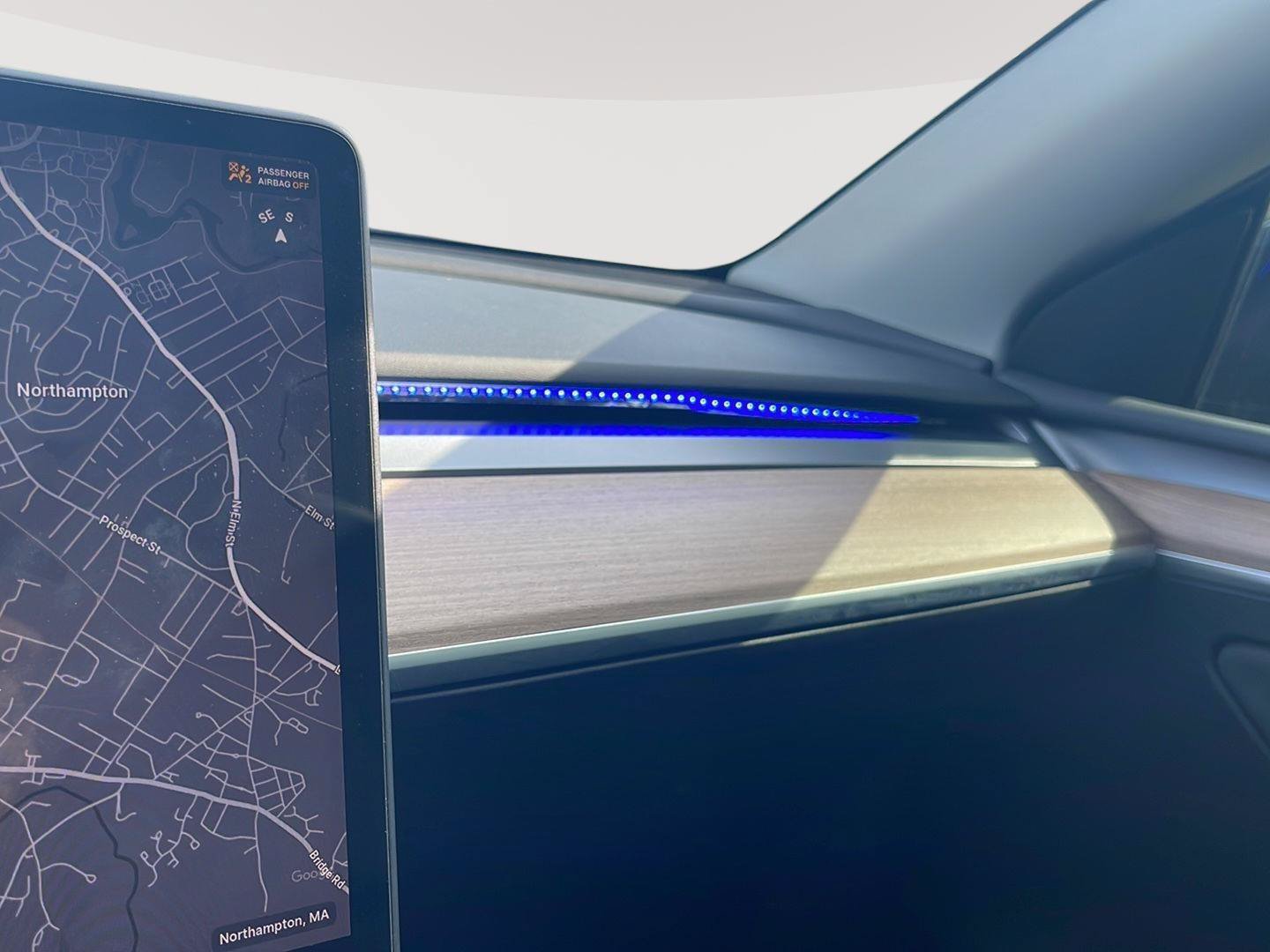 Used 2025 Tesla Model Y Performance AWD/4WD image 32