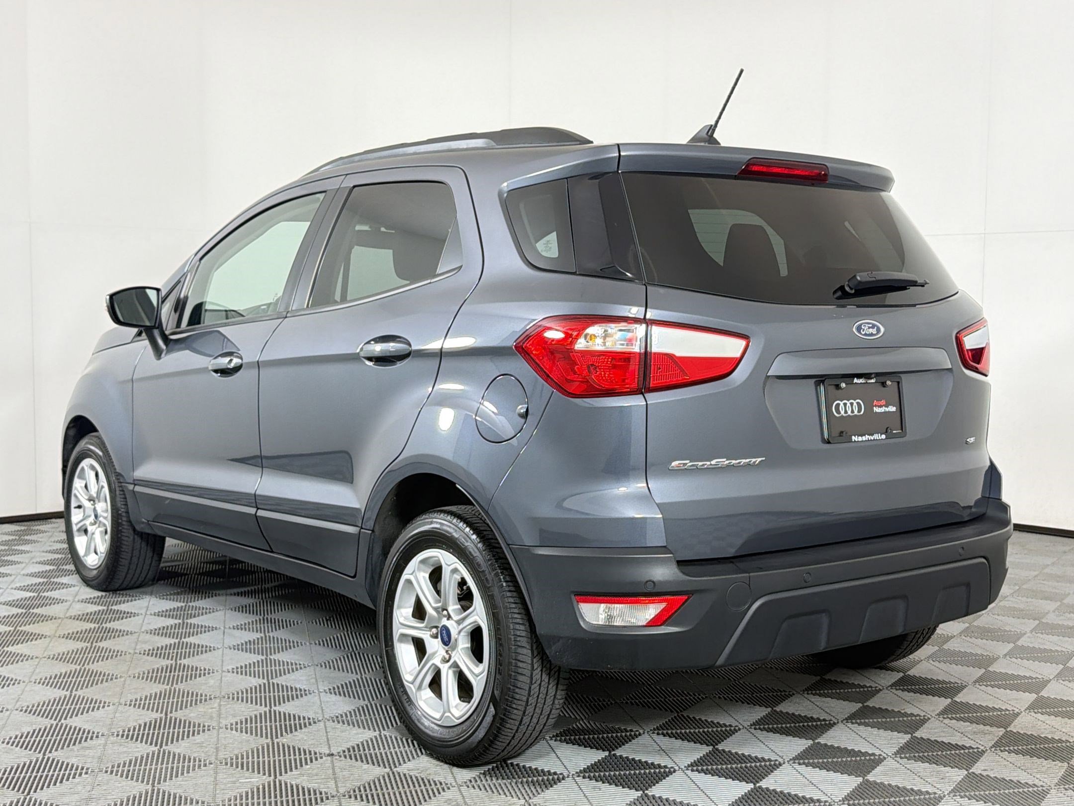 Used 2021 Ford EcoSport SE w/ SE Convenience Package FWD image 3