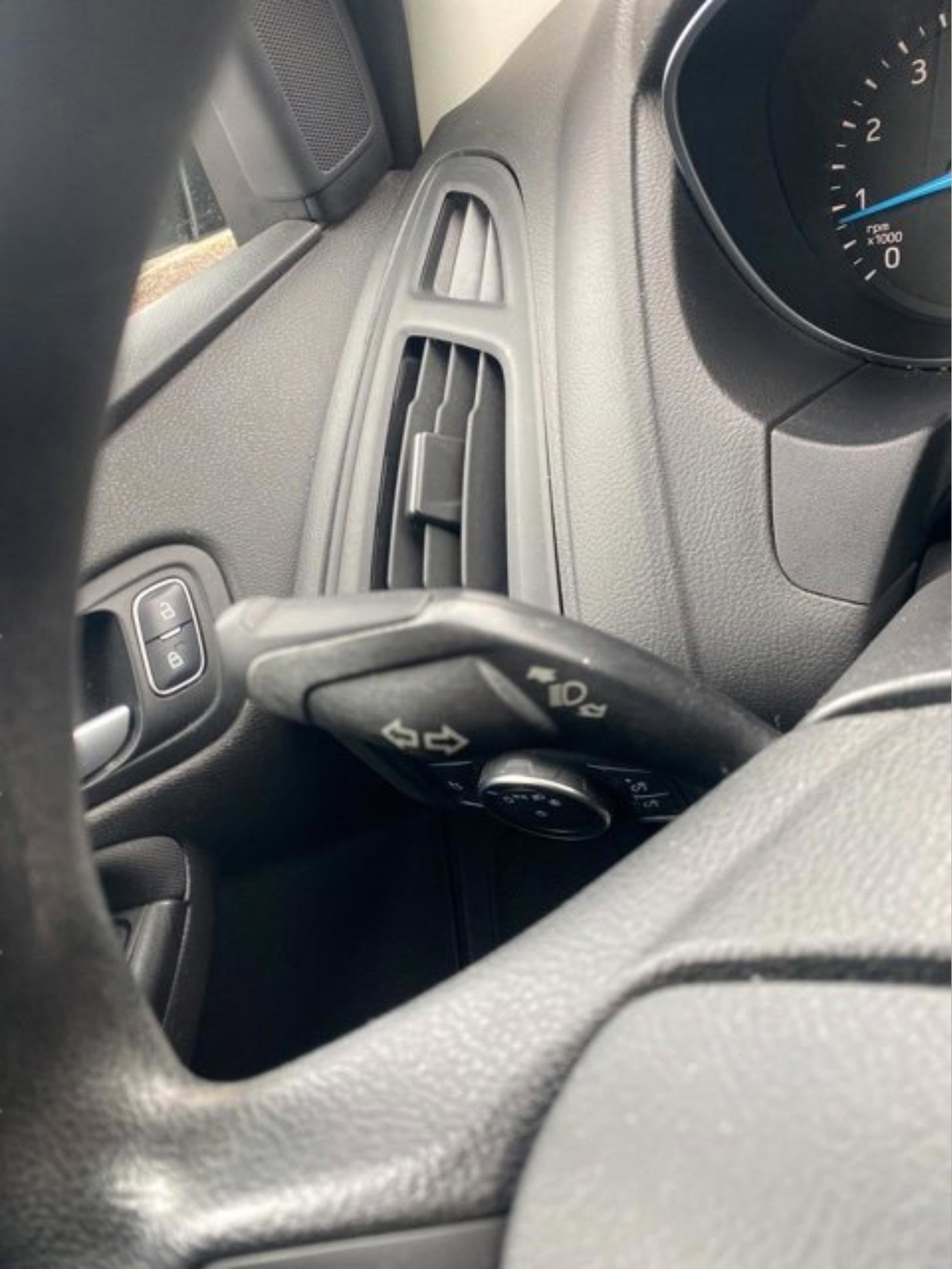 Used 2017 Ford Focus SE image 19