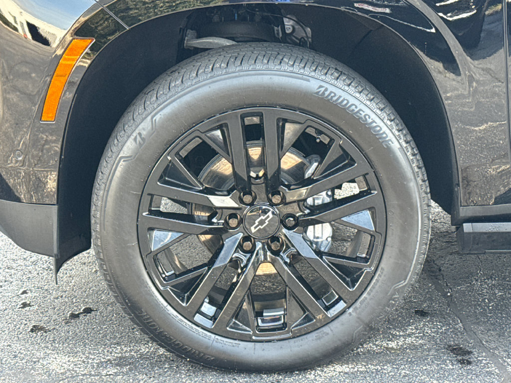 Certified 2025 Chevrolet Tahoe Premier AWD/4WD image 13