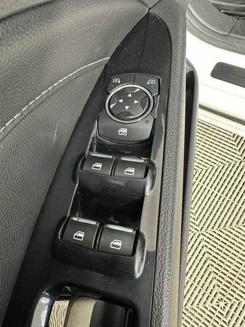 Used 2016 Ford Fusion Titanium FWD image 26