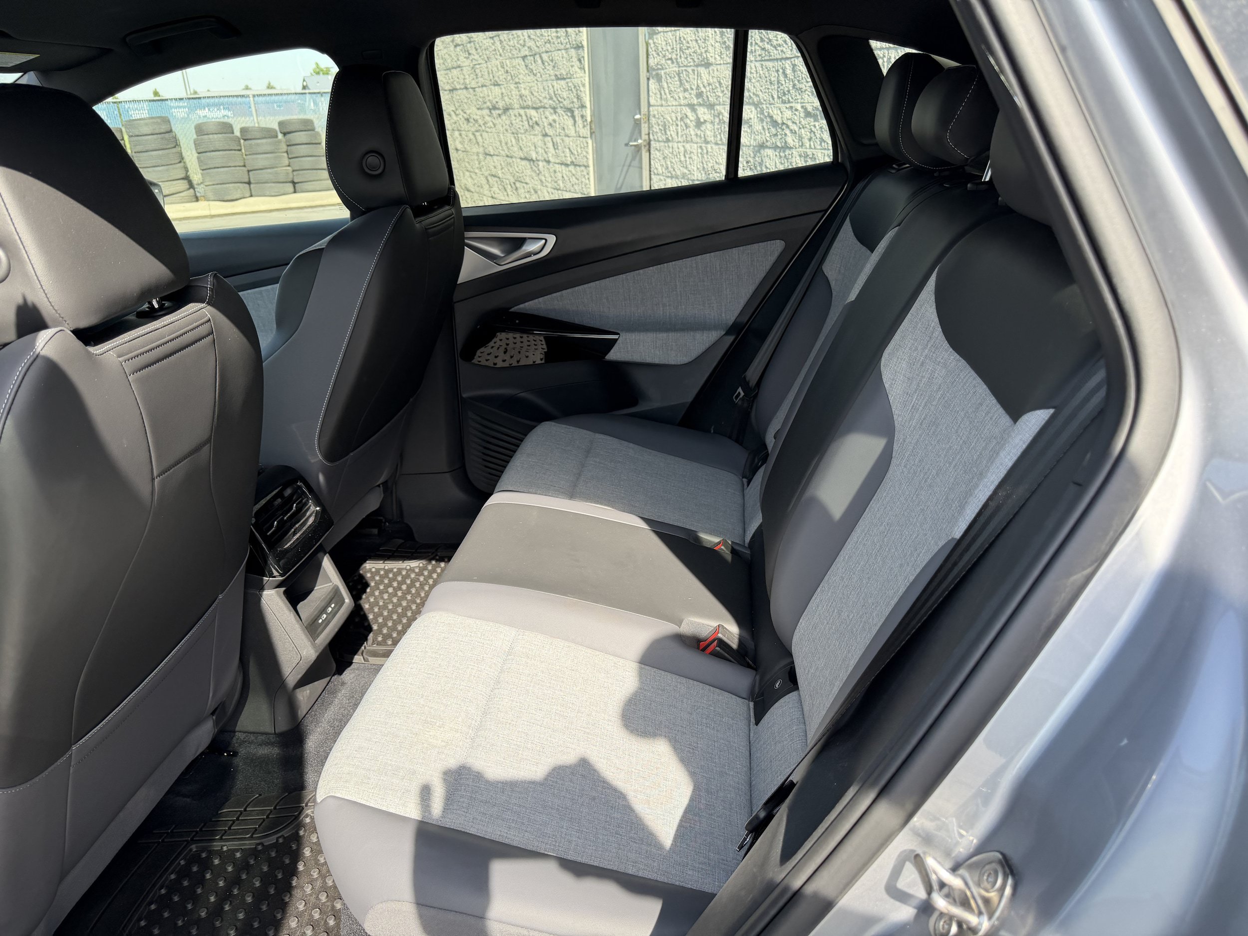 Used 2023 Volkswagen ID.4 Pro AWD/4WD image 23