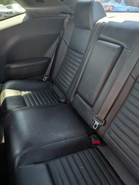 Used 2014 Dodge Challenger SXT RWD image 18