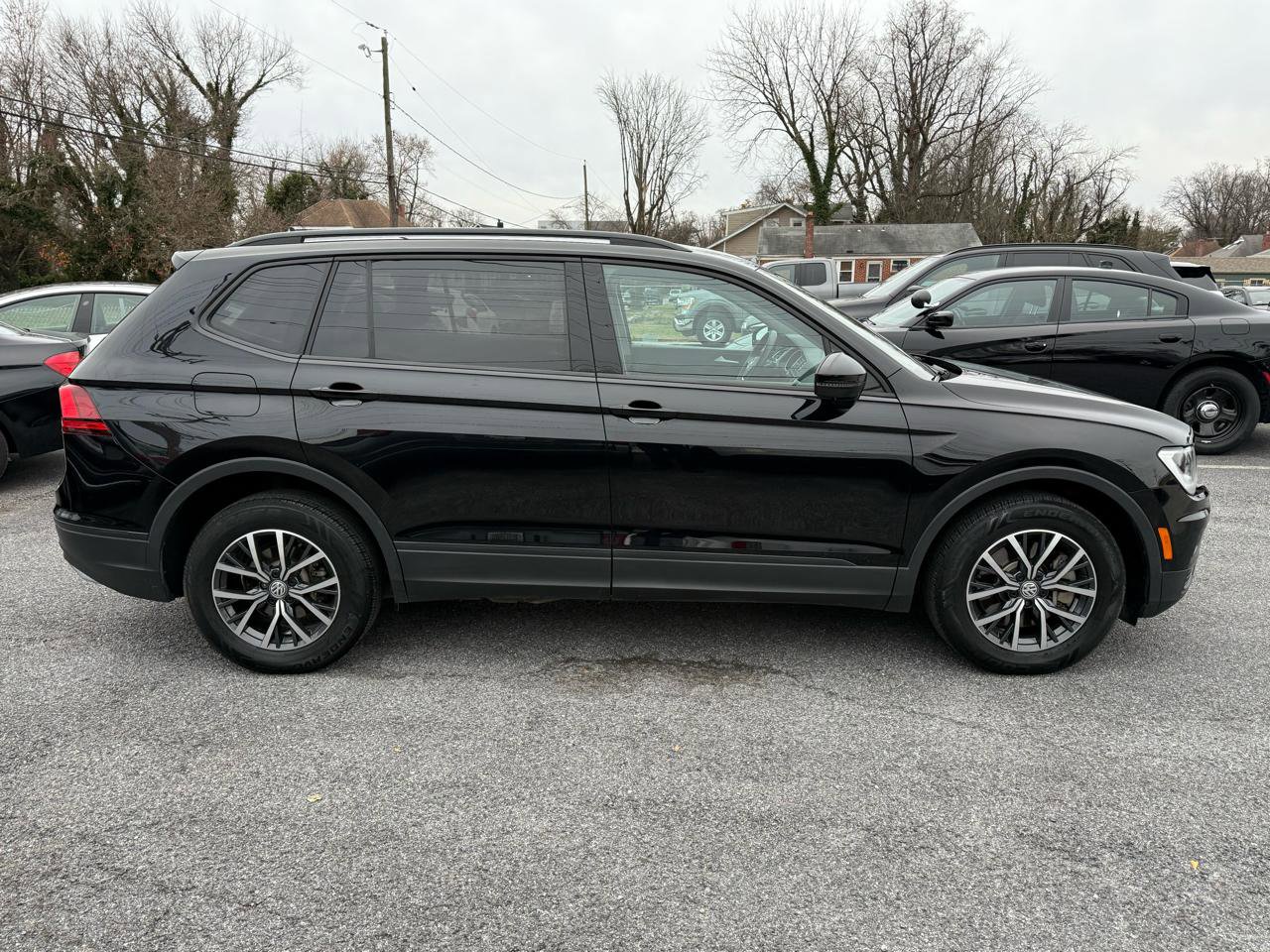 Used 2021 Volkswagen Tiguan S FWD image 8