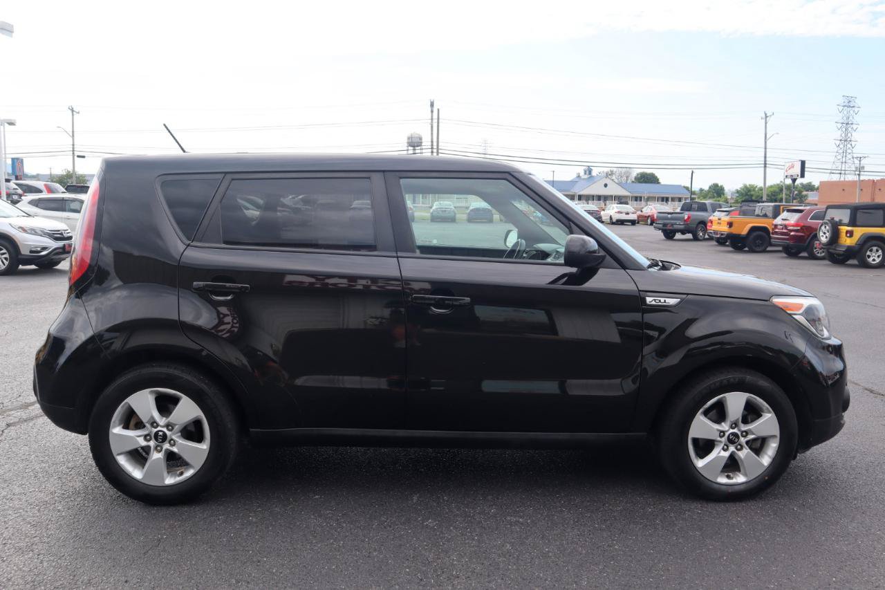 Used 2018 Kia Soul FWD image 6