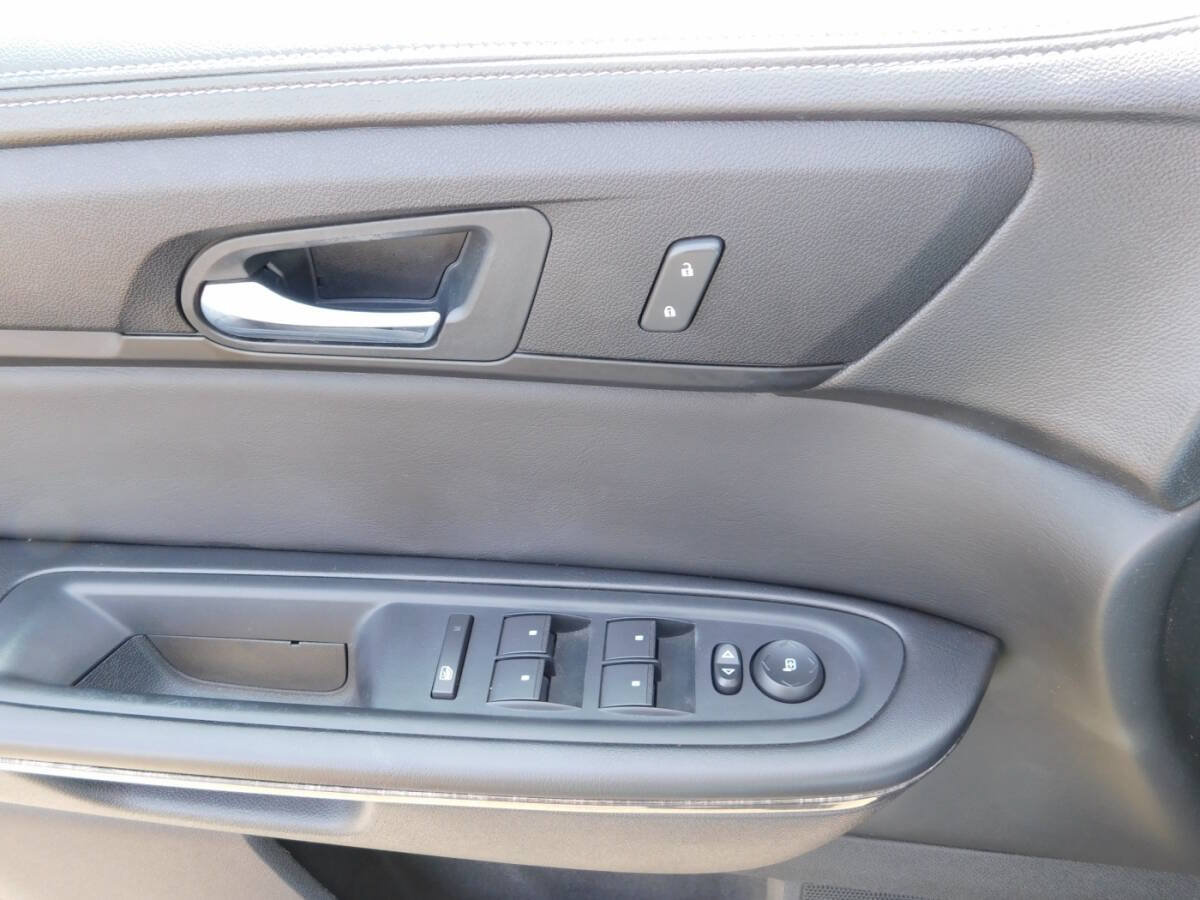 Used 2016 GMC Acadia SLT AWD/4WD image 18