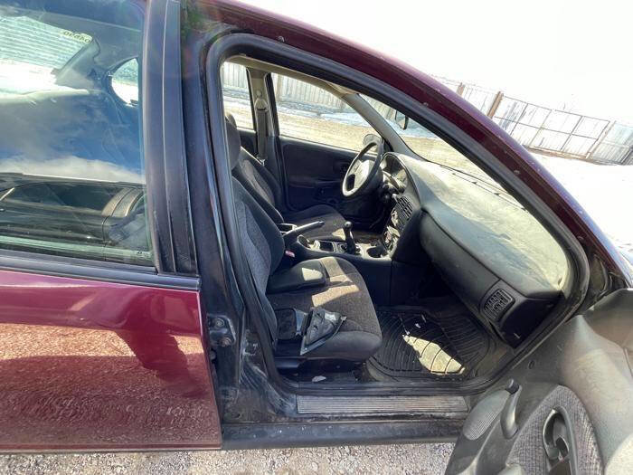 Used 2001 Saturn S-Series SL2 image 29