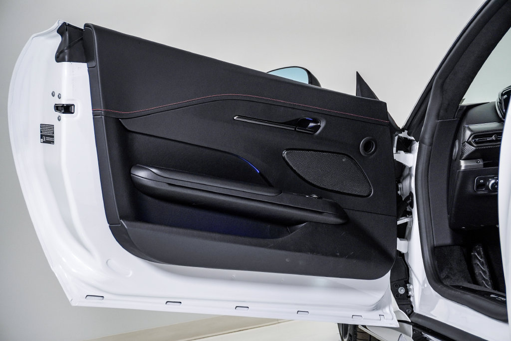 New 2026 Aston Martin V8 Vantage S RWD image 30