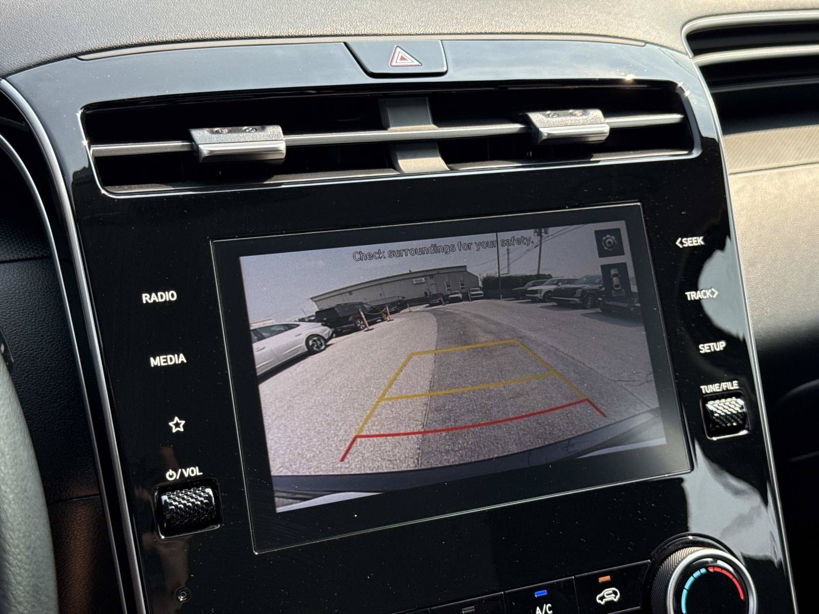Certified 2023 Hyundai Tucson SE AWD/4WD image 5
