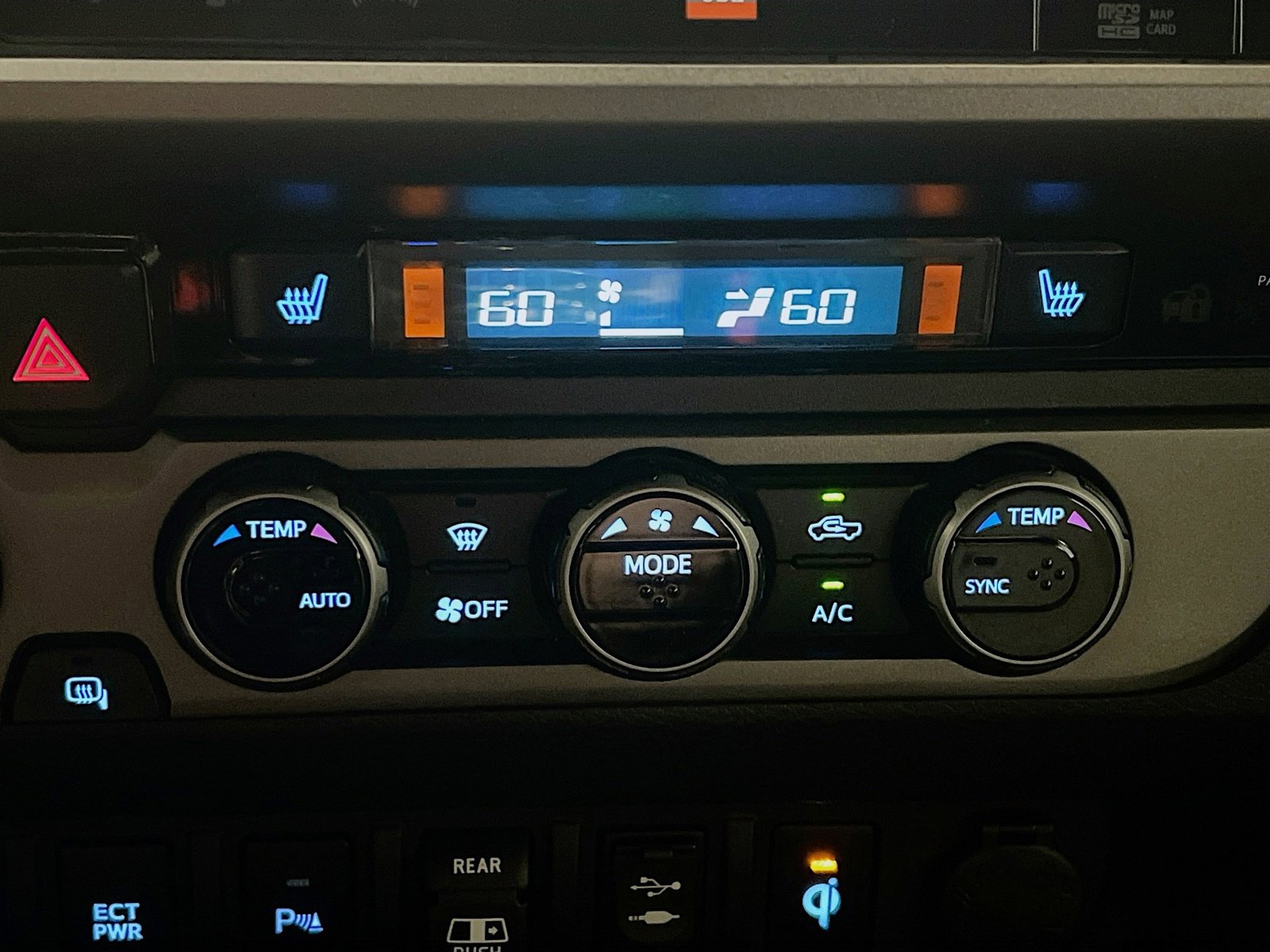 Used 2018 Toyota Tacoma TRD Off-Road AWD/4WD image 11