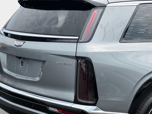 Certified 2026 Cadillac Vistiq Luxury AWD/4WD image 30