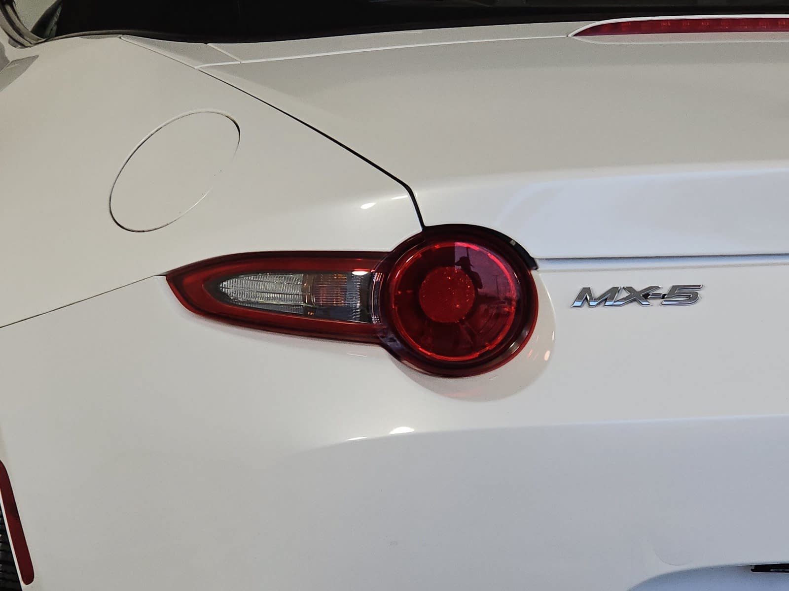 Used 2016 MAZDA MX-5 Miata Grand Touring RWD image 27