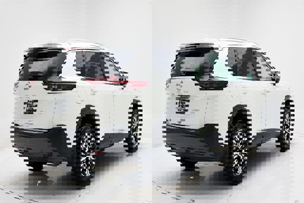 Used 2023 Nissan Rogue SV w/ SV Premium Package image 9