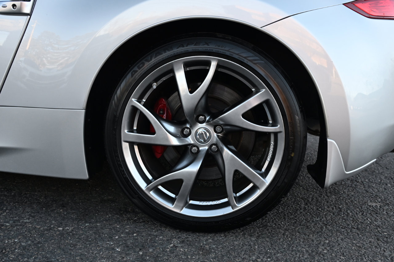 Used 2014 Nissan 370Z Touring w/ Sport Package image 41