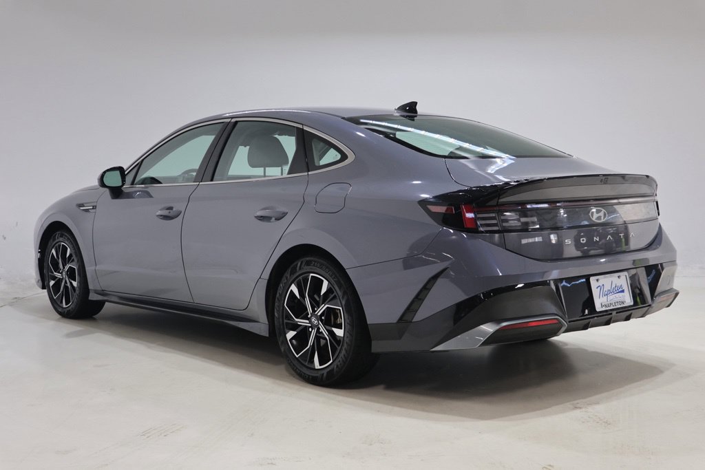 Used 2025 Hyundai Sonata SEL FWD image 5