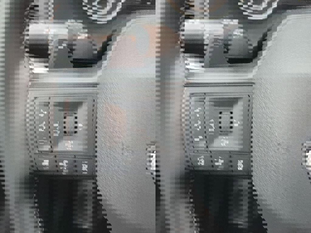 Certified 2025 Nissan Rogue SV image 16