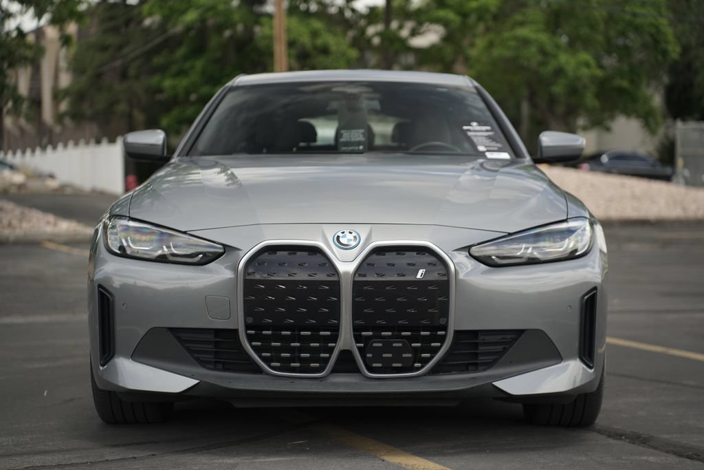 Used 2023 BMW i4 eDrive35 RWD image 8