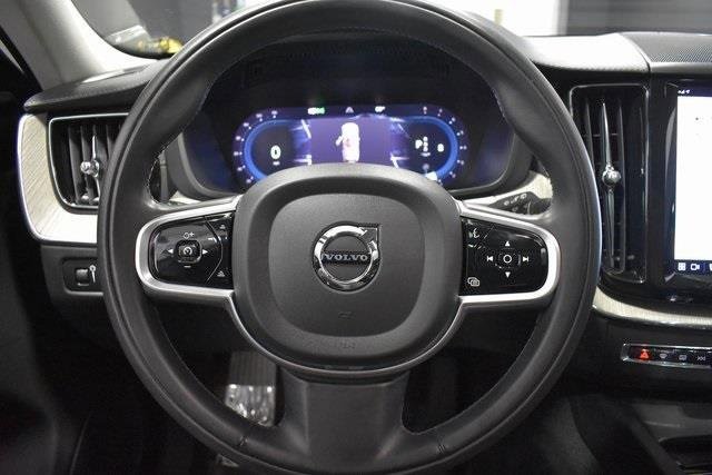 Used 2022 Volvo XC60 B5 Inscription w/ Climate Package image 28