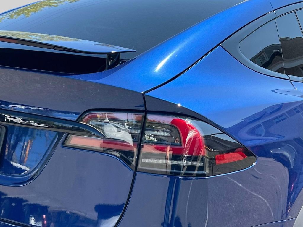Used 2023 Tesla Model X AWD/4WD image 10