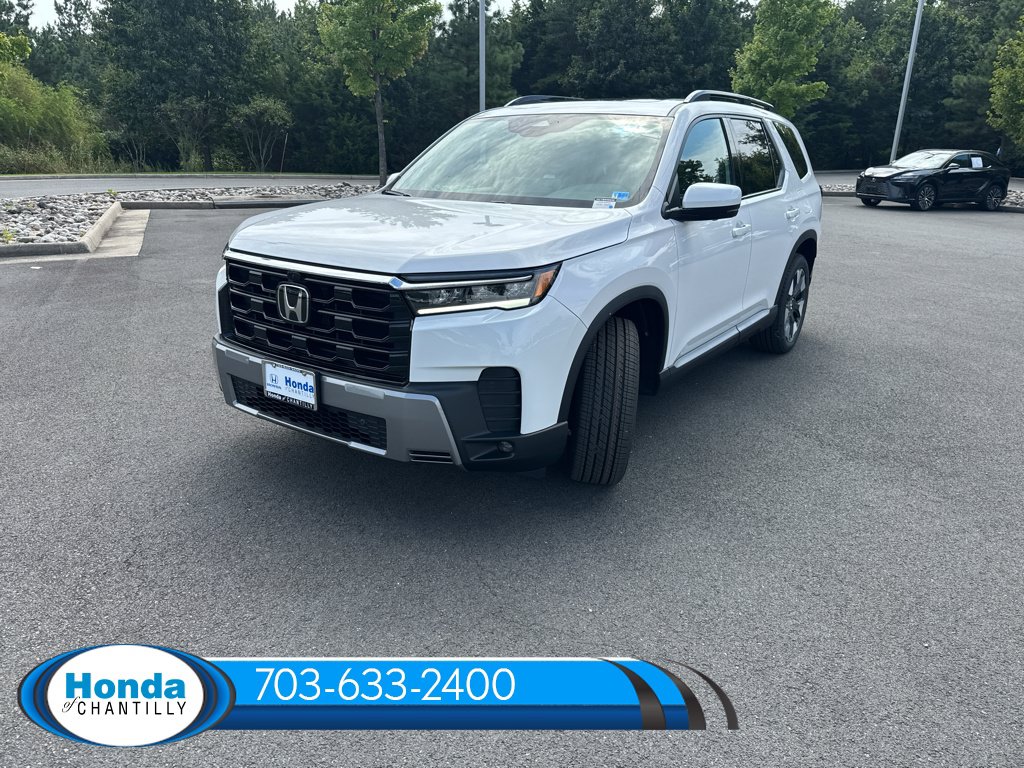 New 2026 Honda Pilot Touring image 3