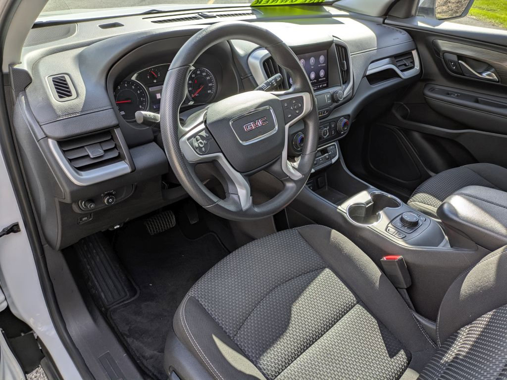 Certified 2022 GMC Terrain SLE w/ Driver Convenience Package image 11