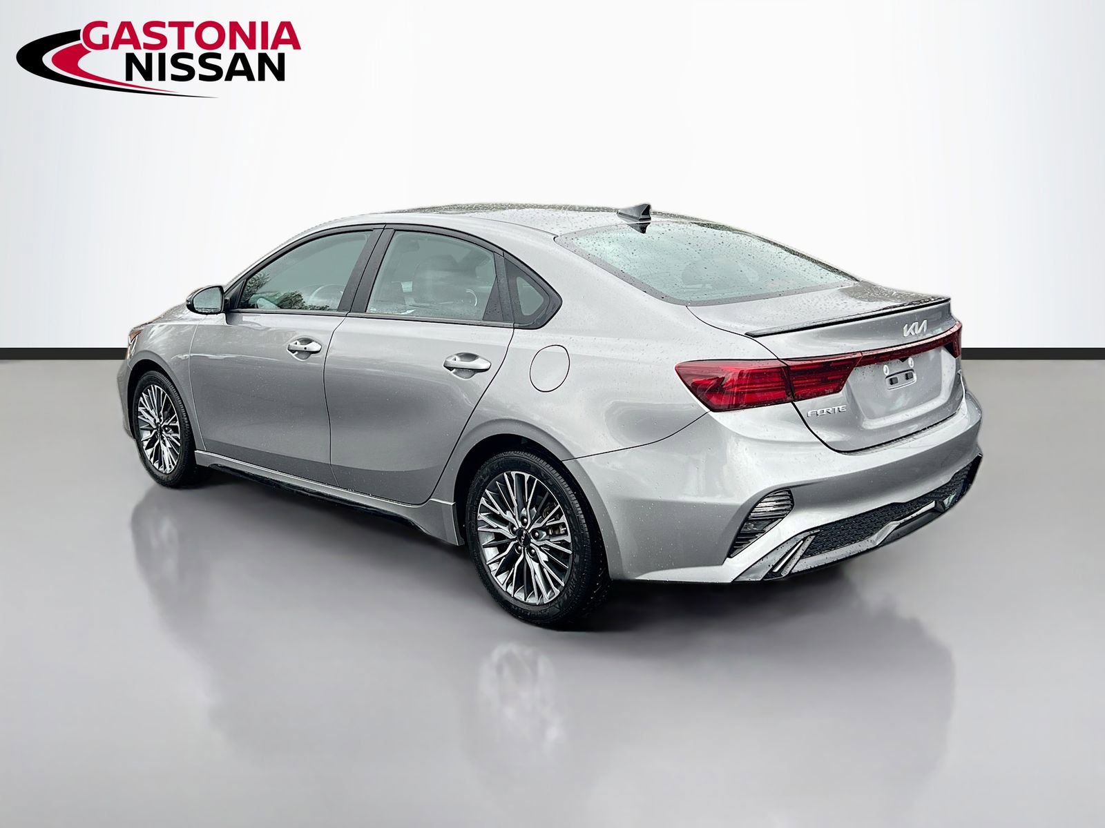 Used 2023 Kia Forte GT-Line w/ GT-Line Premium Package image 6