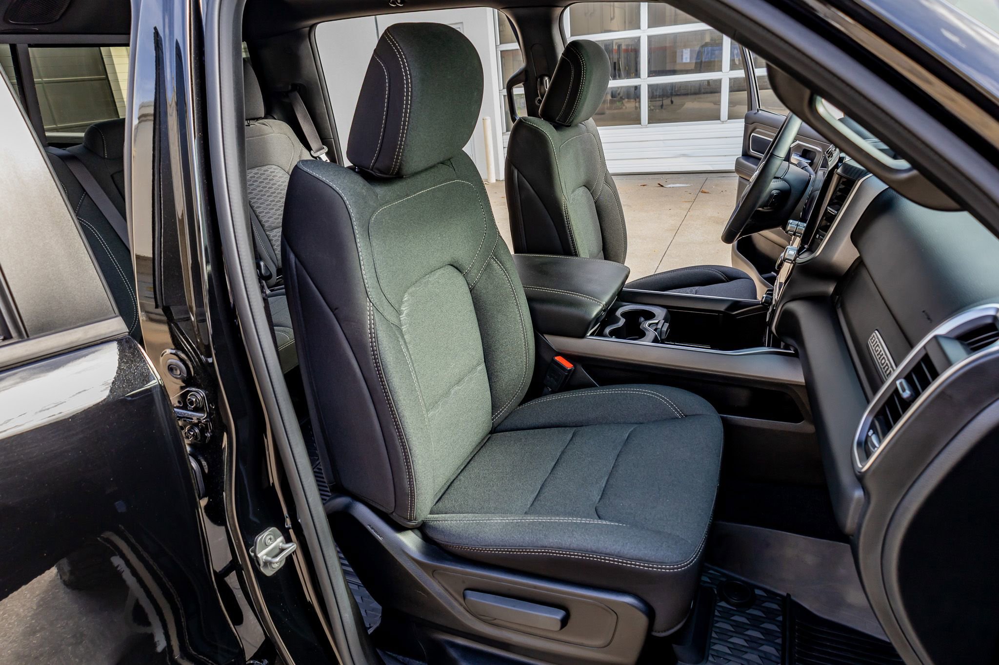 Used 2025 RAM 1500 Big Horn image 29