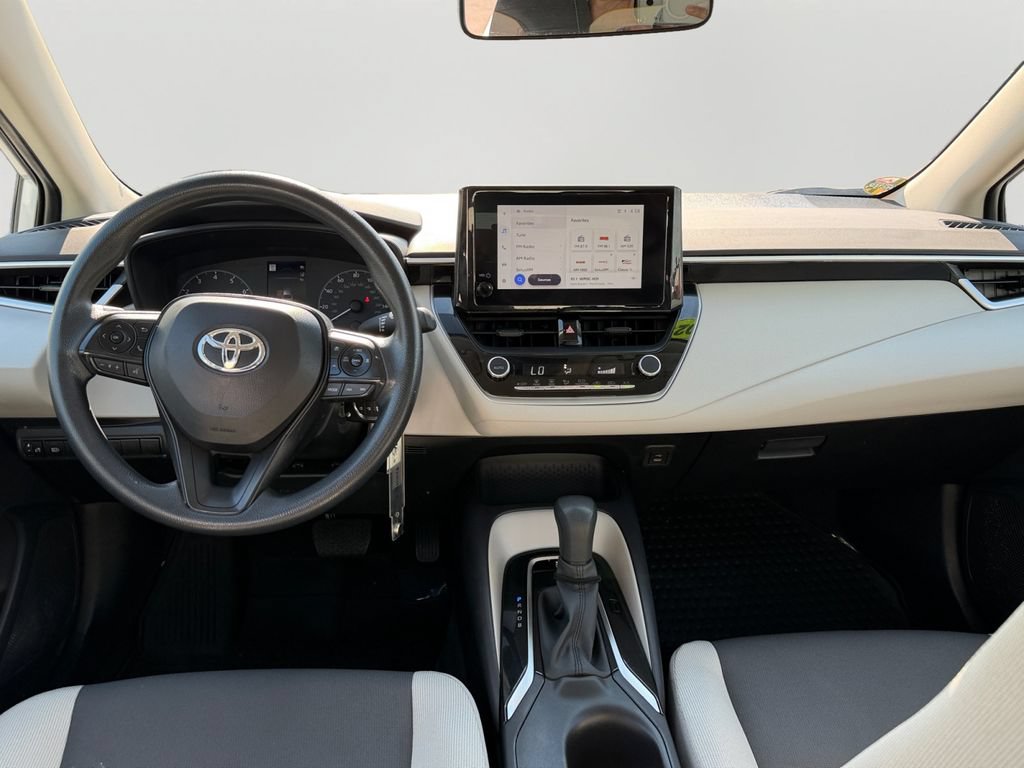 Used 2025 Toyota Corolla LE FWD image 16