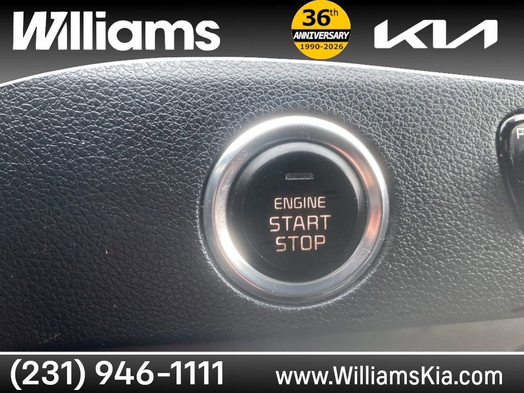 Used 2019 Kia Niro S Touring image 31