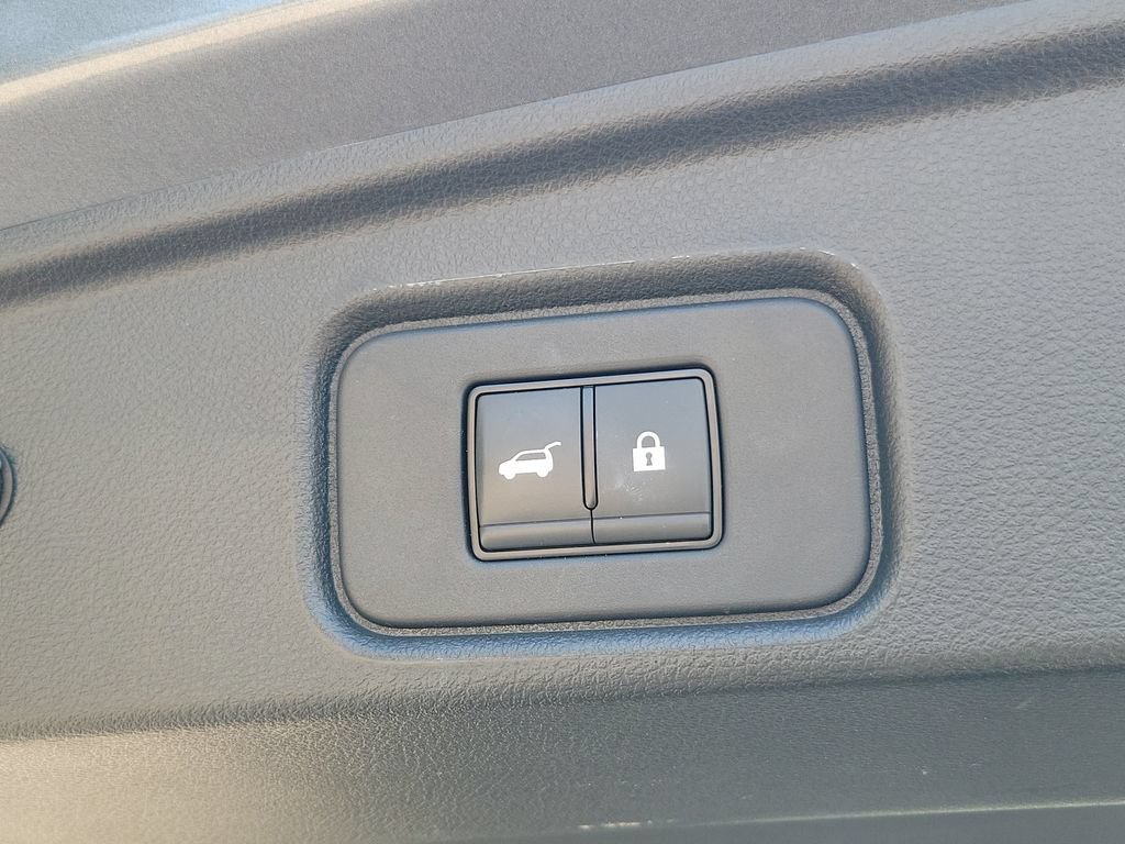 Used 2024 Nissan Pathfinder SL w/ SL Premium Package AWD/4WD image 9