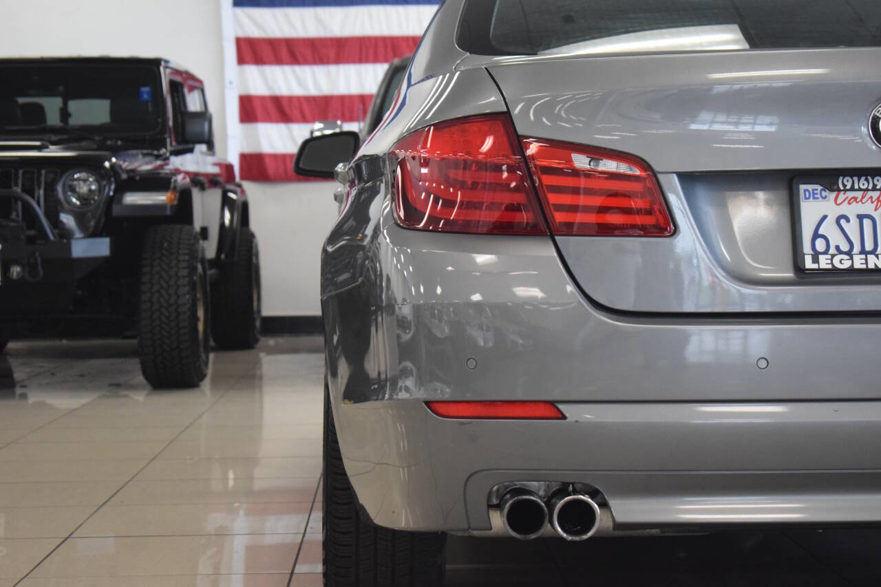 Used 2012 BMW 528i Sedan RWD image 26
