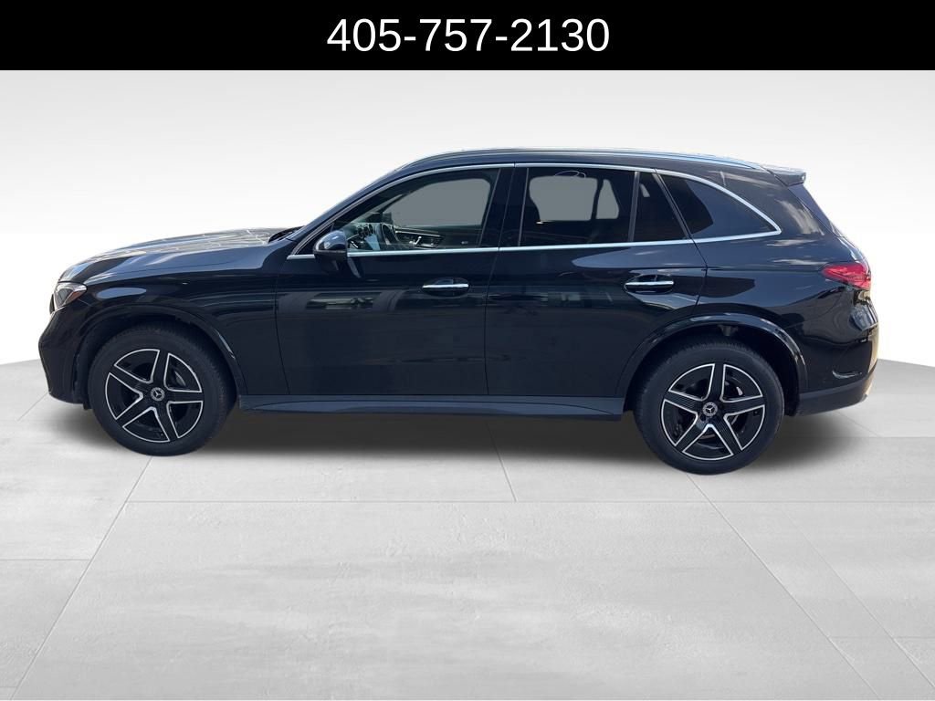 Used 2023 Mercedes-Benz GLC 300 image 3