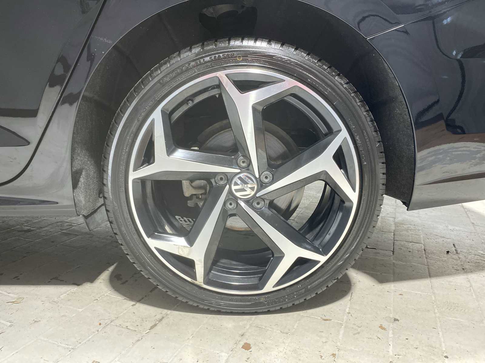 Used 2020 Volkswagen Passat 2.0T R-Line image 8