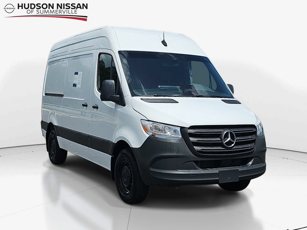 Used 2025 Mercedes-Benz Sprinter 2500 image 1