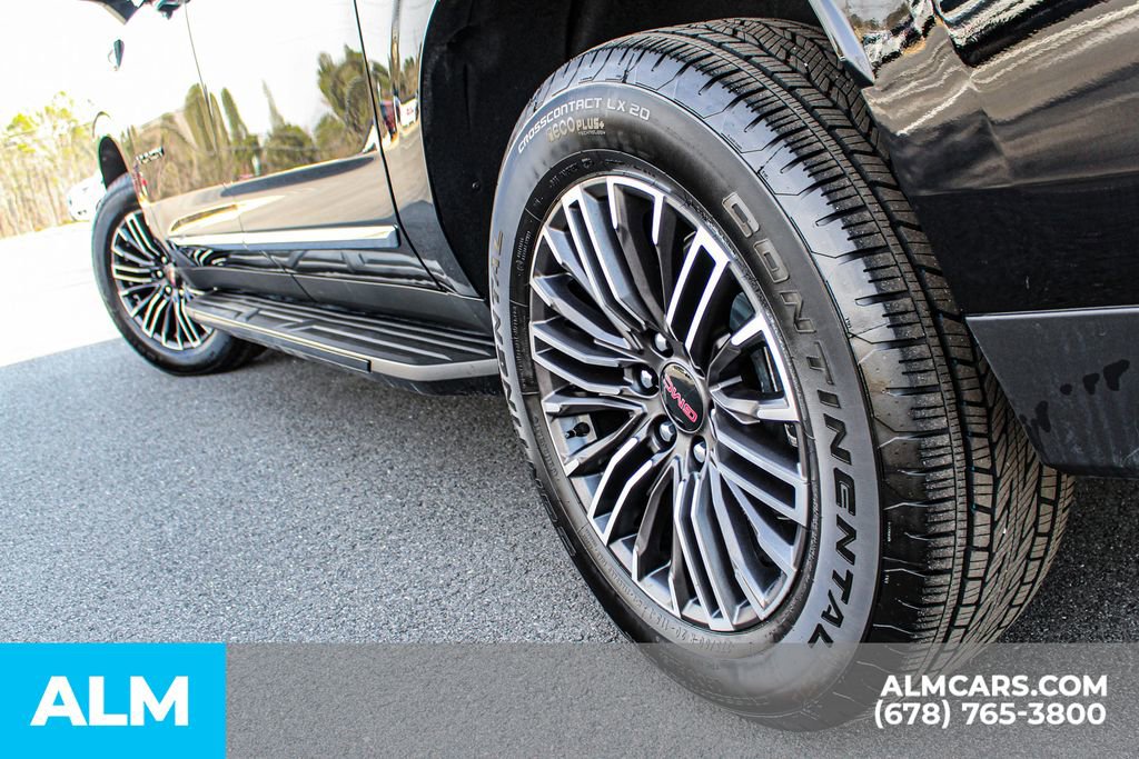 Used 2026 GMC Yukon XL Elevation image 14