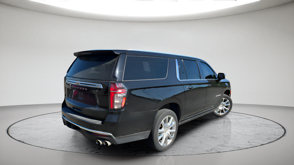 Used 2021 Chevrolet Suburban High Country AWD/4WD image 3