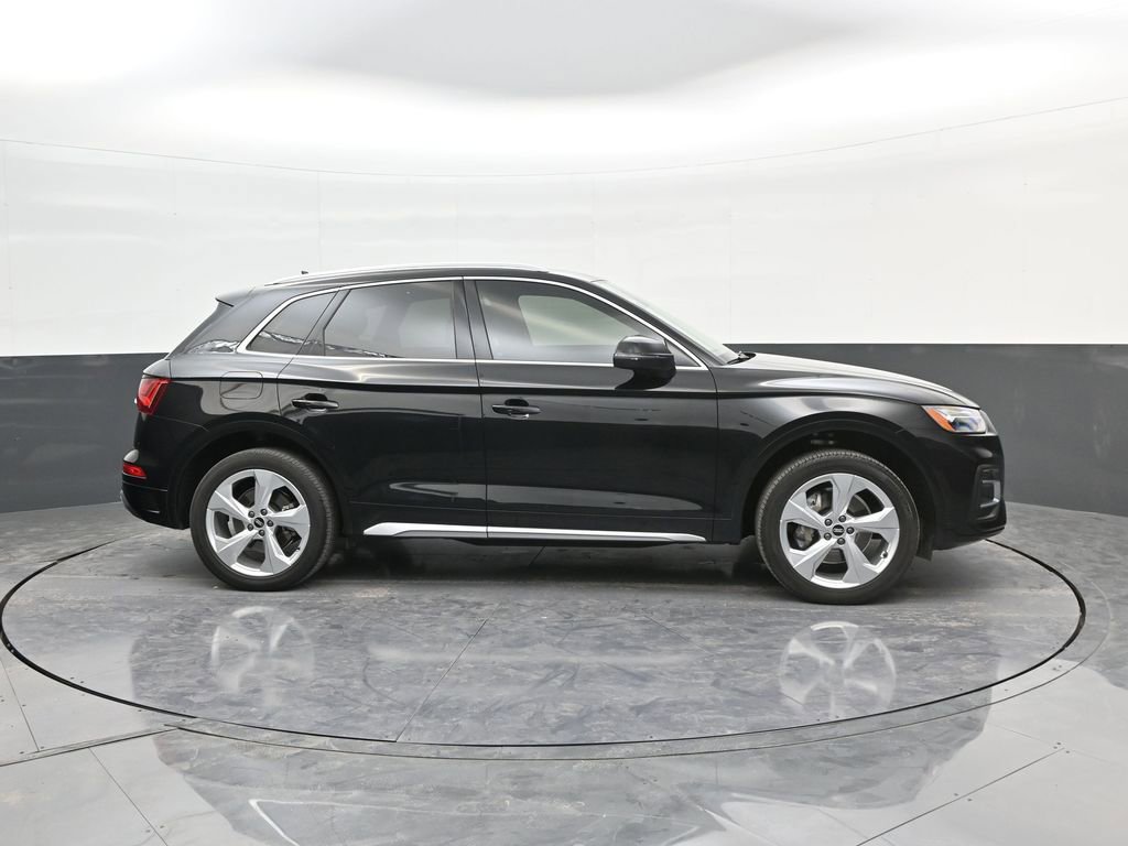 Used 2021 Audi Q5 2.0T Premium Plus w/ Premium Plus Package image 9