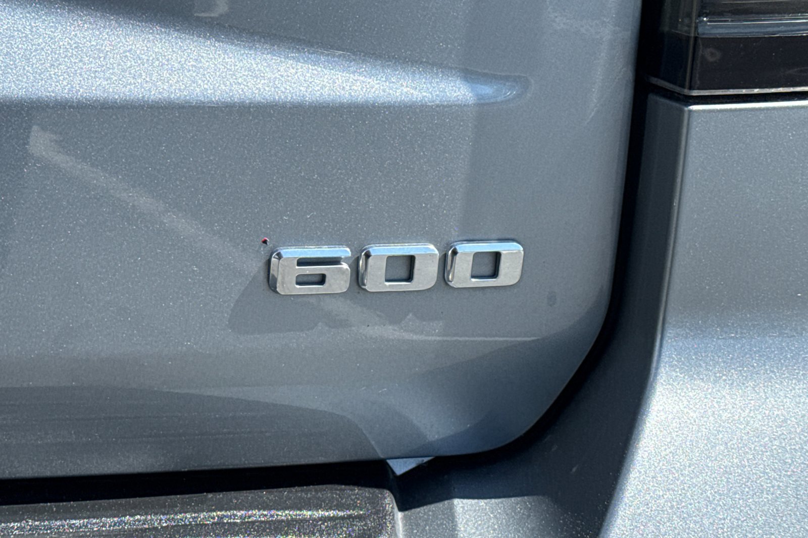 Used 2023 Cadillac Escalade ESV Premium Luxury w/ Performance Package image 39