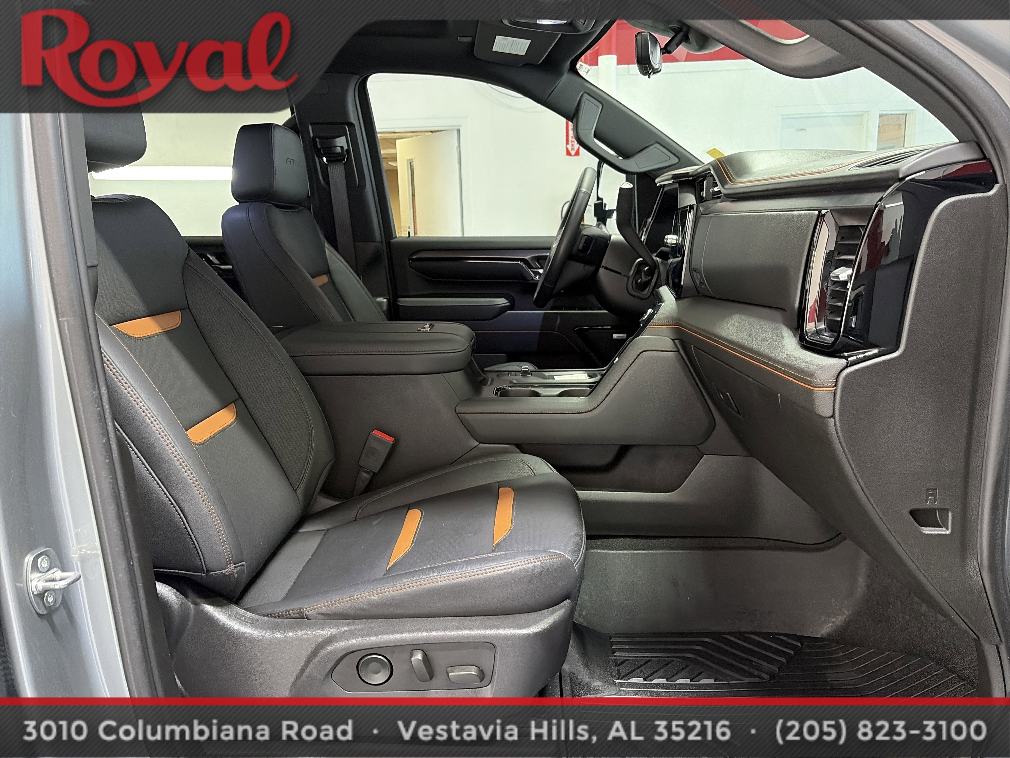 Used 2024 GMC Sierra 3500 AT4 w/ AT4 Premium Plus Package image 11