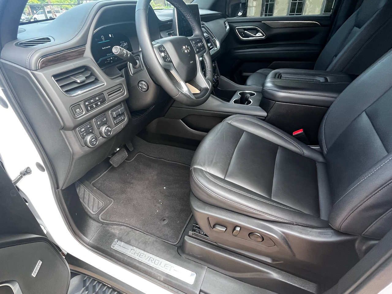 Used 2023 Chevrolet Tahoe Z71 w/ Z71 Off-Road Package image 46
