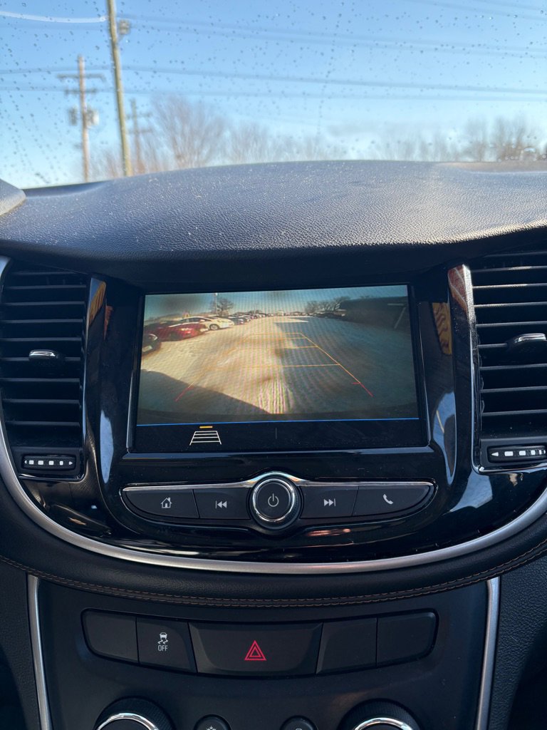 Used 2019 Chevrolet Trax LS image 19