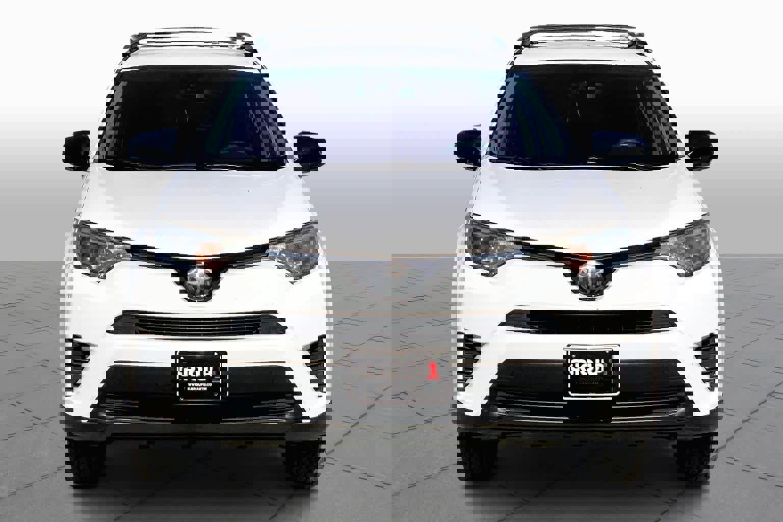 Used 2017 Toyota RAV4 LE image 3