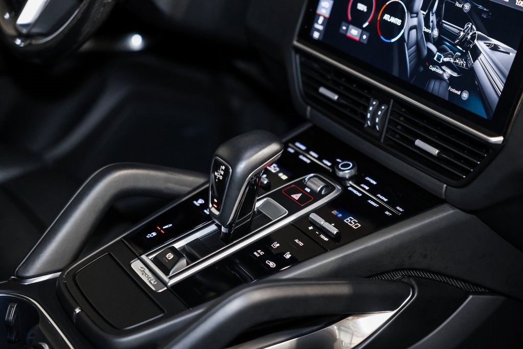 Used 2019 Porsche Cayenne Turbo image 24