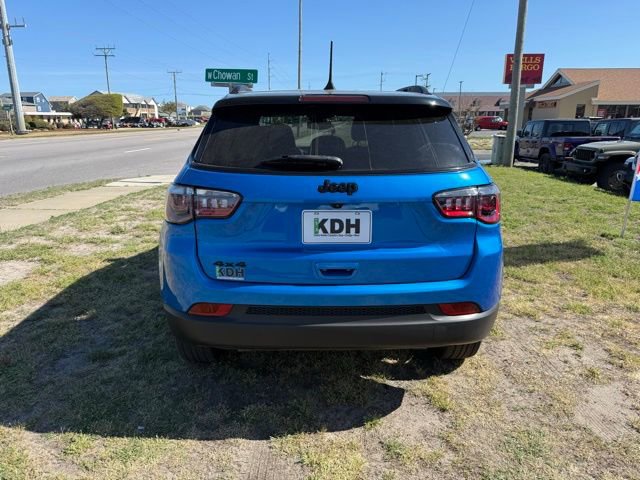 Used 2024 Jeep Compass Latitude w/ Altitude Special Edition image 6