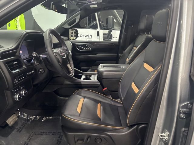 Used 2024 GMC Yukon AT4 w/ AT4 Premium Package AWD/4WD image 12