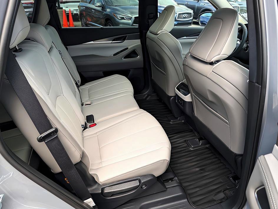 New 2026 INFINITI QX60 Luxe FWD image 22