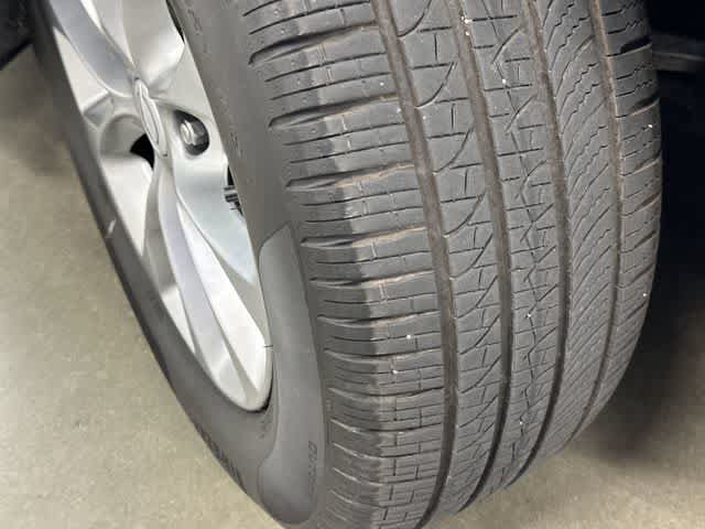 Used 2026 Chrysler Pacifica Limited FWD image 30